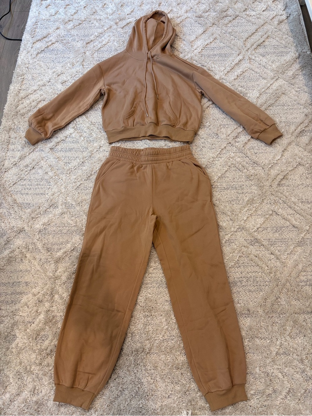 Women's Brown Hooded Sweatshirt and Jogger Set - Picture 2 of 8